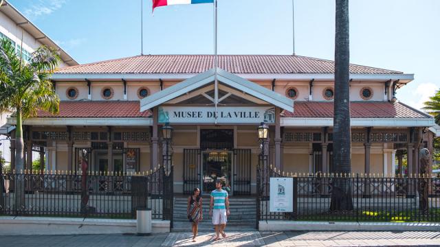 musee-de-la-ville-noumea-marine-reveilhac-1.jpg