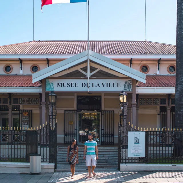 musee-de-la-ville-noumea-marine-reveilhac-1.jpg