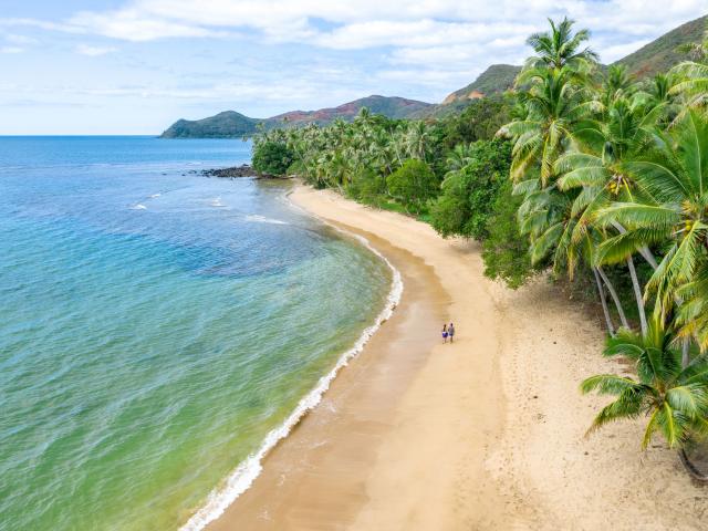 Plage de Moara à Thio