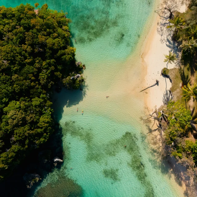 Plage de Kanumera